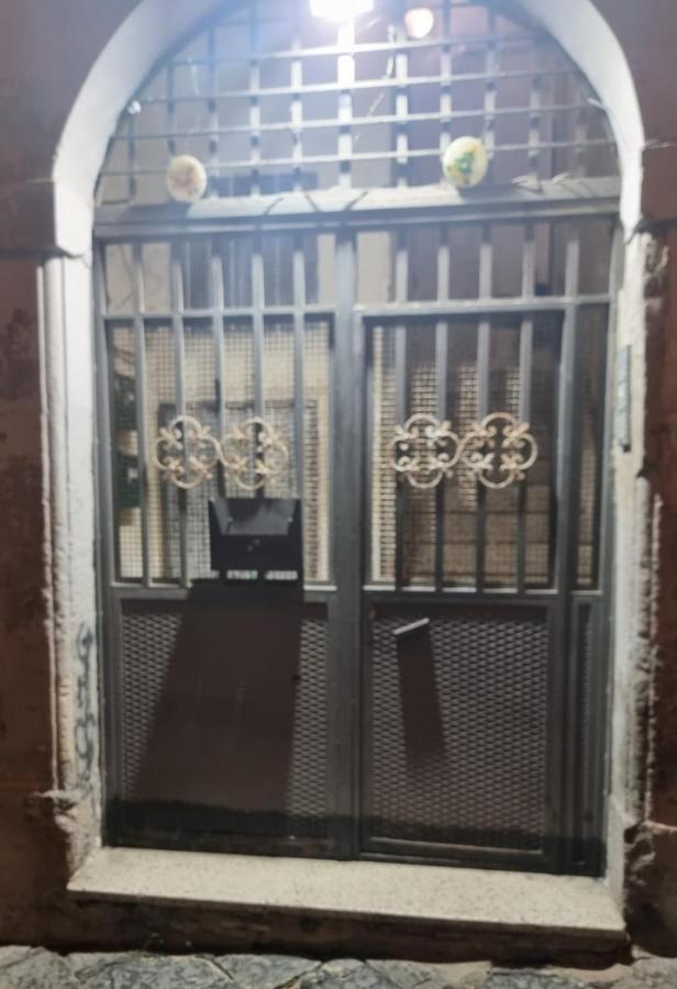 ナポリLa Casa Di Zia Rafアパートメント エクステリア 写真